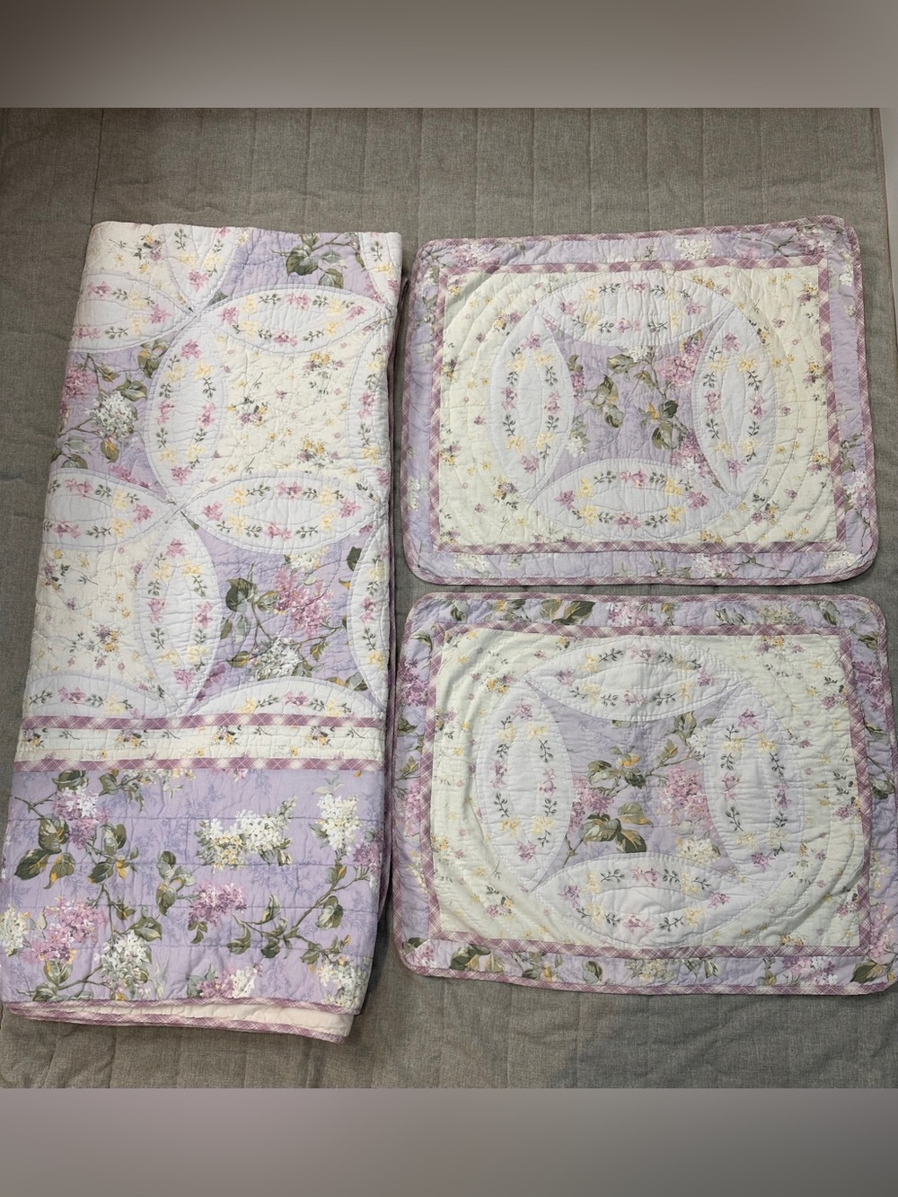 VTG Rachel Ashwell Shabby Chic Queen/Full Quilt Set 2 Shams Floral Patchwork
